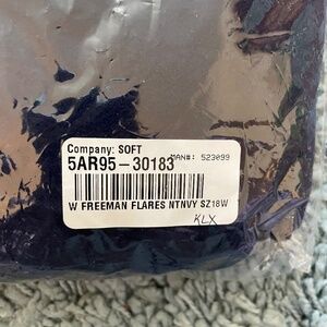 Soft Surroundings Freeman Flares Jeans Navy 18W